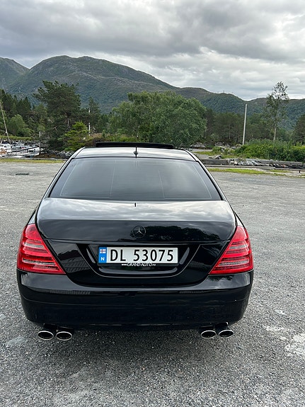 Mercedes-Benz S350 4 of 5