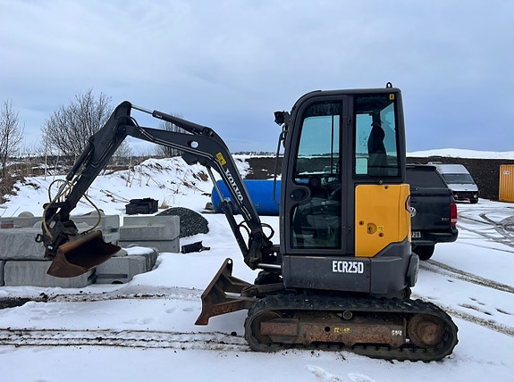 Volvo ECR25D 3 of 5