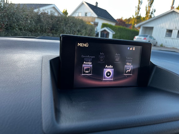 Lexus CT200h 22 of 30