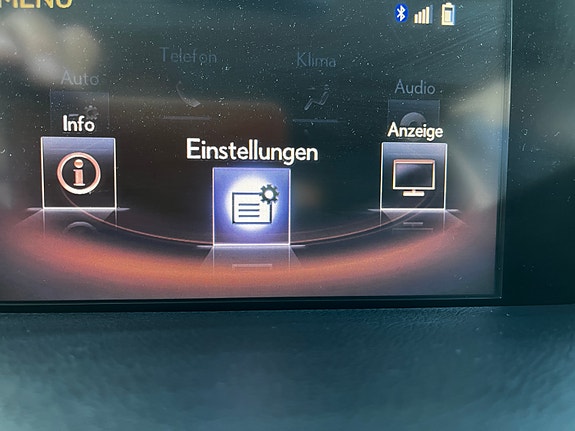 Lexus CT200h 25 of 30