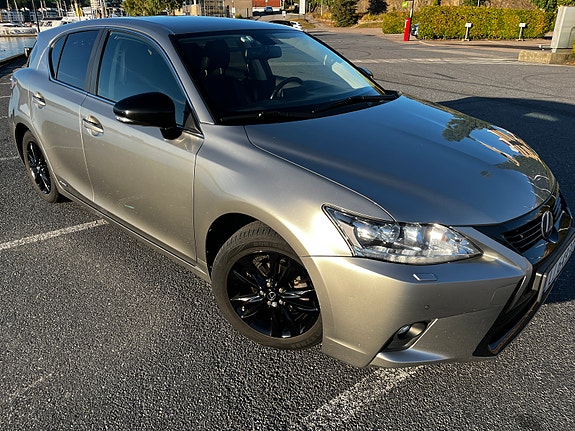 Lexus CT200h 5 of 30