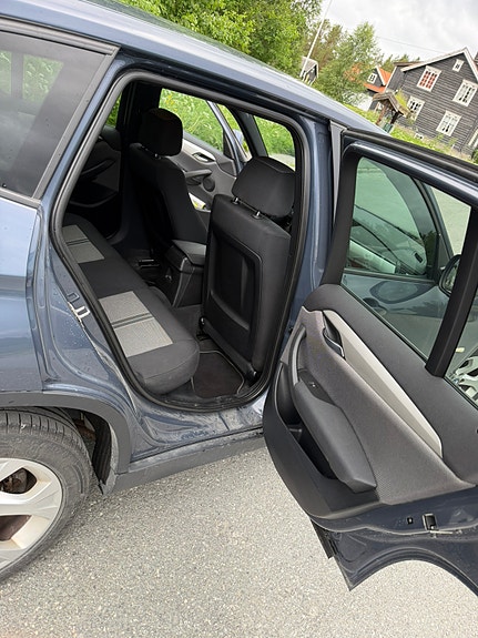 BMW X1 4 of 19