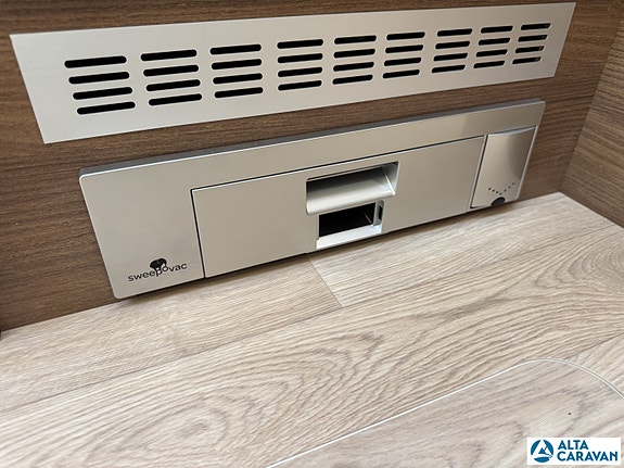 Rapido i166M Distinction ALDE 19 of 30