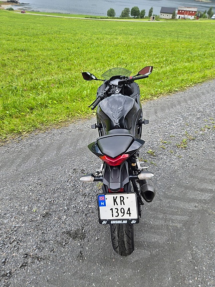 Kawasaki Ninja 300 2 of 5