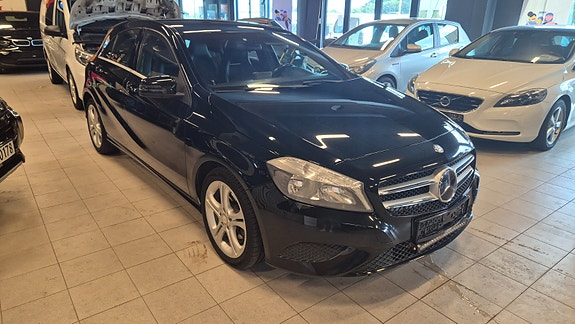 Mercedes-Benz A180 3 of 15
