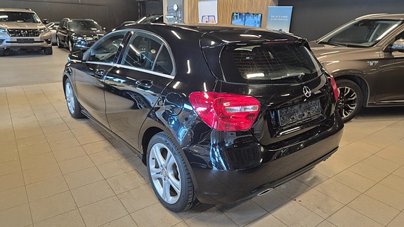 Mercedes-Benz A180 7 of 15