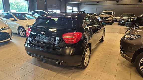 Mercedes-Benz A180 5 of 15