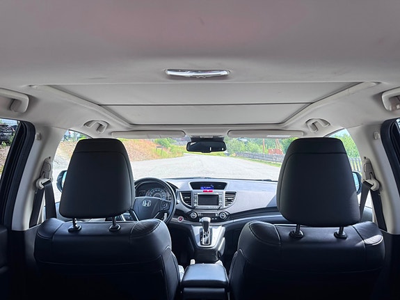 Honda CR-V 15 of 27