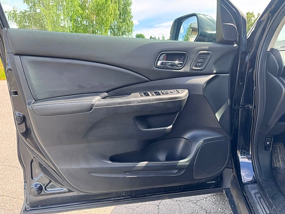 Honda CR-V 11 of 27