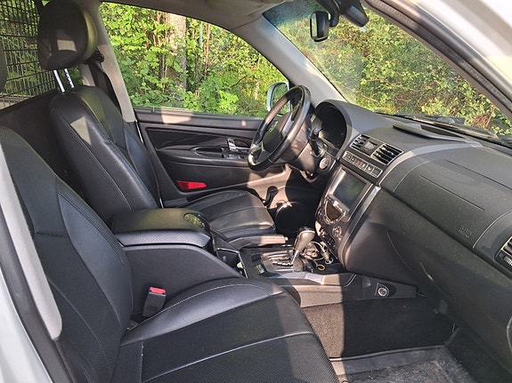 SsangYong Rexton W 4 of 5