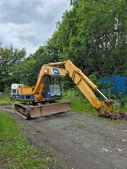 Kobelco 903 mark 3 / Lavt timetall / Hk feste /Graveskoffe medfølger / godt holdt 2 of 5