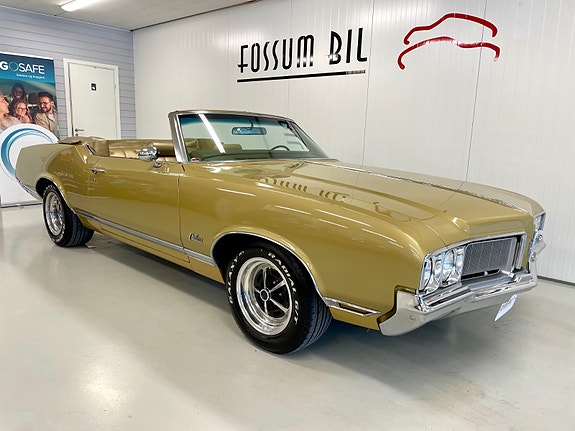 Oldsmobile Cutlass 4 of 5