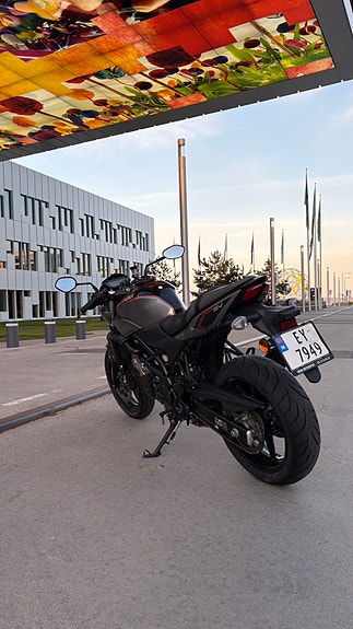 Suzuki SV 650X | ABS | HISTORIKK | Slip On 3 of 5