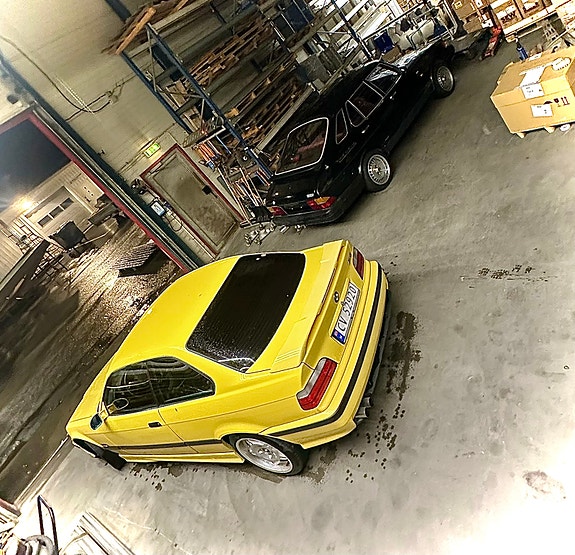 Saab 900 2 of 5