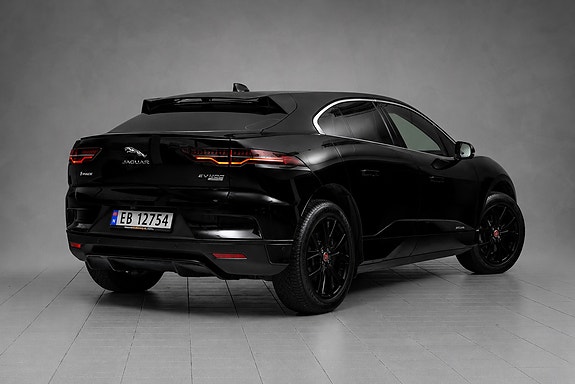 Jaguar I-PACE 3 of 5