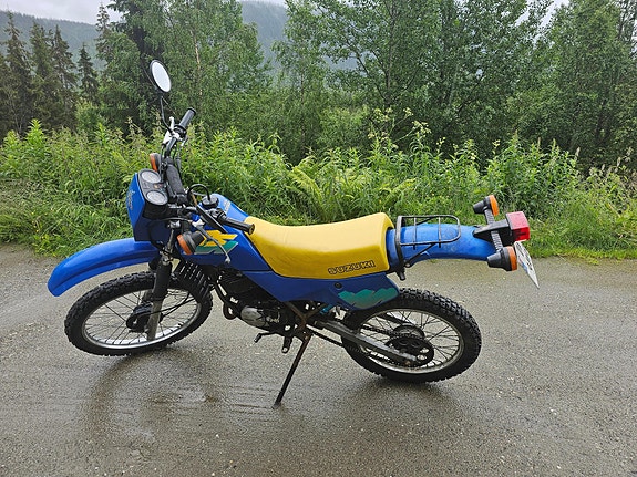 Suzuki TS 50 X 4 of 5