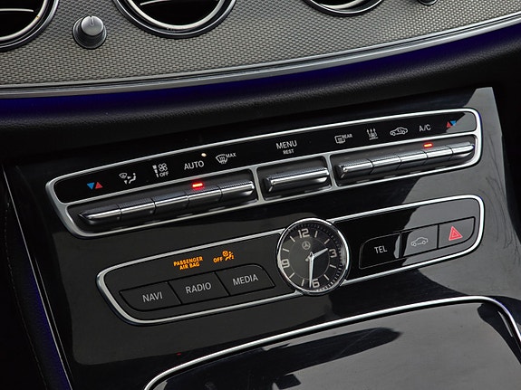 Mercedes-Benz E350 e 22 of 30