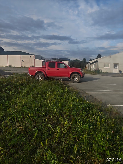 Nissan Navara 2 of 5