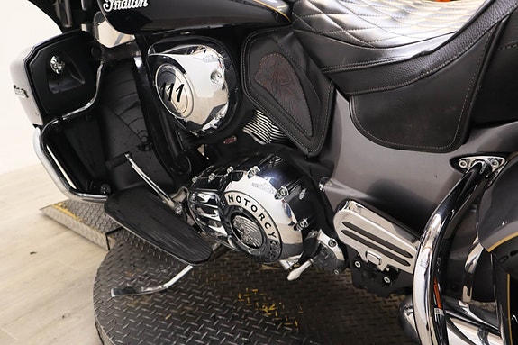 INDIAN Roadmaster 2 of 5
