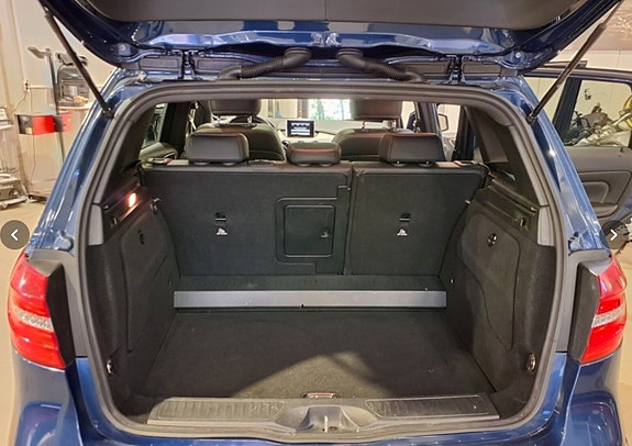 Mercedes-Benz B180 5 of 5