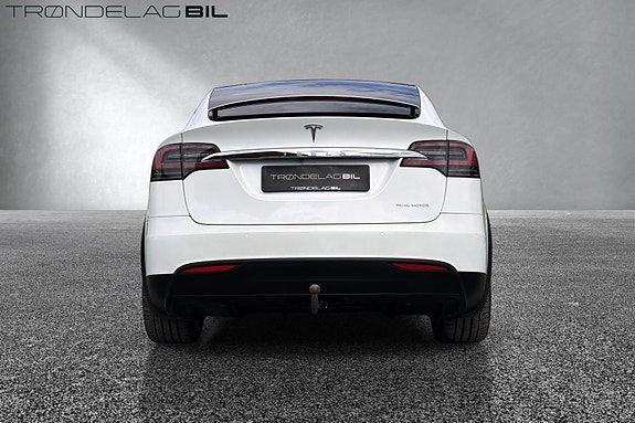 Tesla Model X 4 of 20