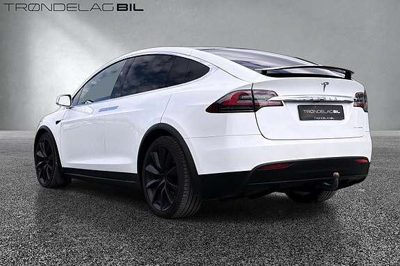 Tesla Model X 3 of 20