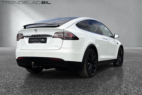 Tesla Model X 5 of 20