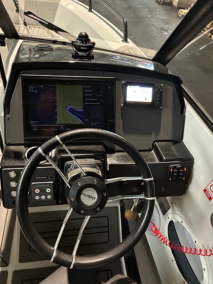 Finnmaster Husky R8, Yamaha 300 HK.  Henger følger med 5 of 5