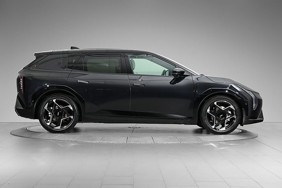Kia EV4 8 of 29
