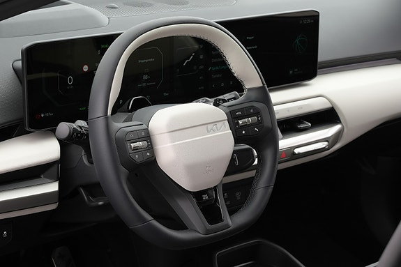 Kia EV4 13 of 29