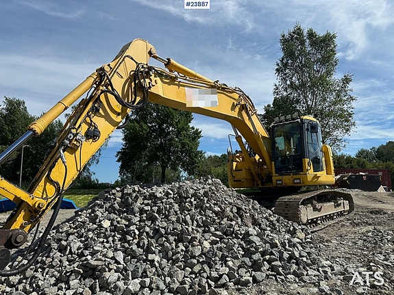 Komatsu PC228 LC-8 gravemaskin med tilt, pusseskuffe og GPS 5 of 5