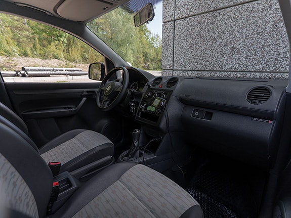 Volkswagen Caddy Maxi 18 of 30