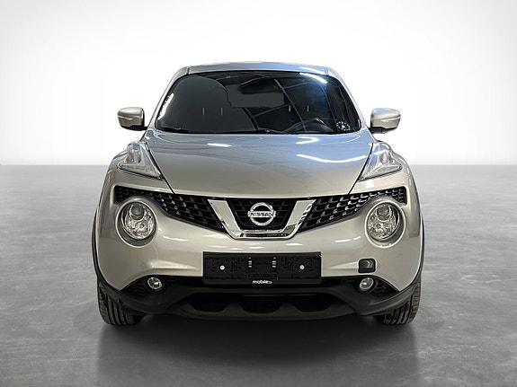 Nissan Juke 2 of 5