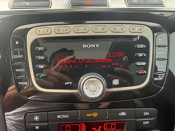 Ford S-MAX 23 of 26