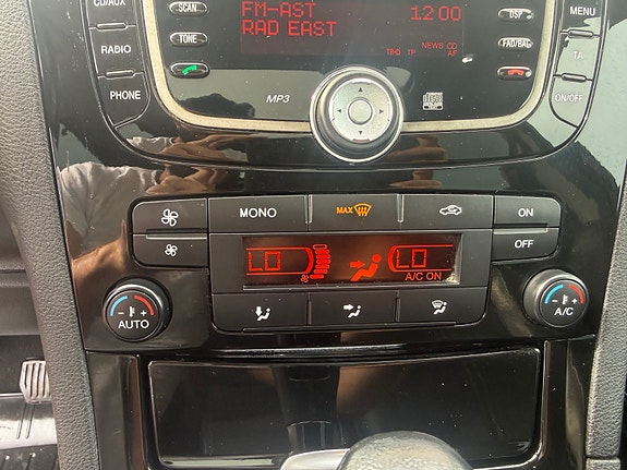 Ford S-MAX 20 of 26