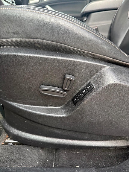 Ford S-MAX 24 of 26