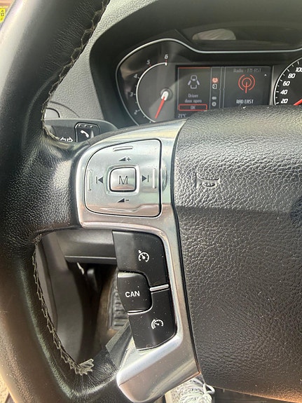 Ford S-MAX 18 of 26