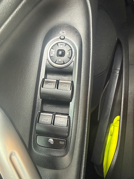 Ford S-MAX 22 of 26
