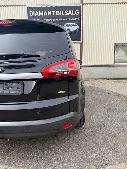 Ford S-MAX 7 of 26