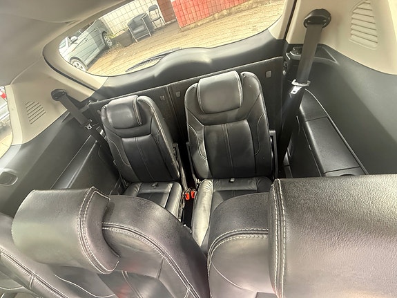 Ford S-MAX 10 of 26