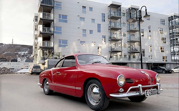 Volkswagen Karmann Ghia 1959 photo 2