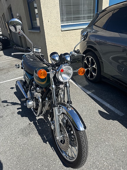 Kawasaki KZ1 4 of 5