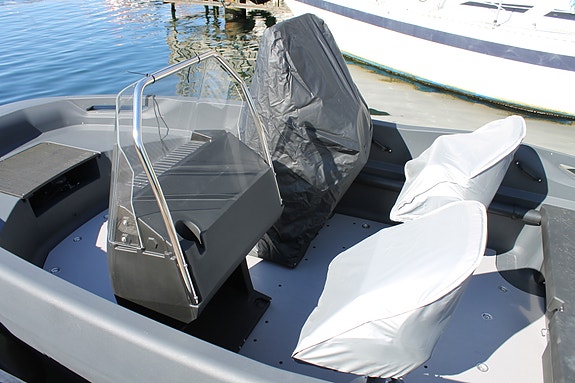 NY DEMOBÅT Pioner 16  Bowrider med Mercury 60hk 5 of 5