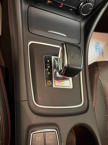 Mercedes-Benz A45 22 of 26