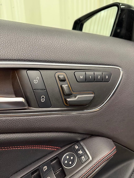 Mercedes-Benz A45 24 of 26