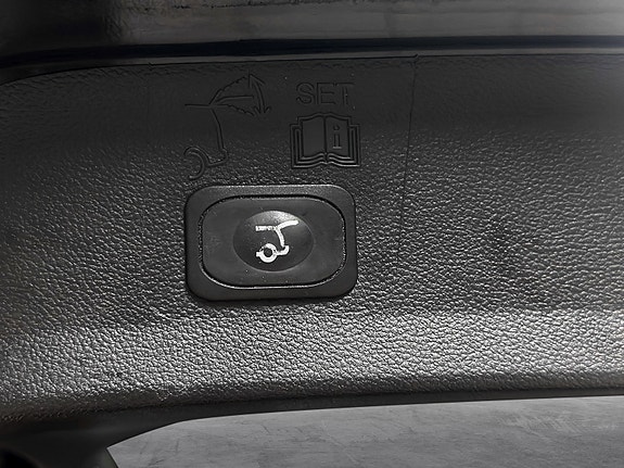 Ford Kuga 8 of 30