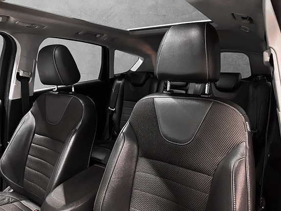 Ford Kuga 12 of 30
