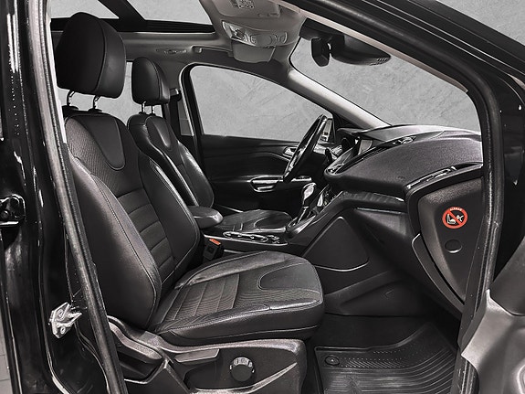 Ford Kuga 14 of 30