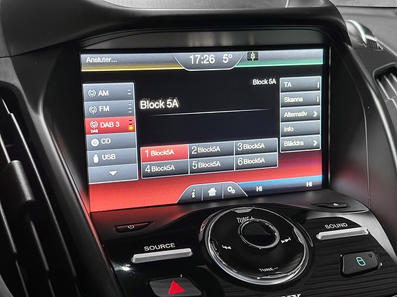 Ford Kuga 27 of 30