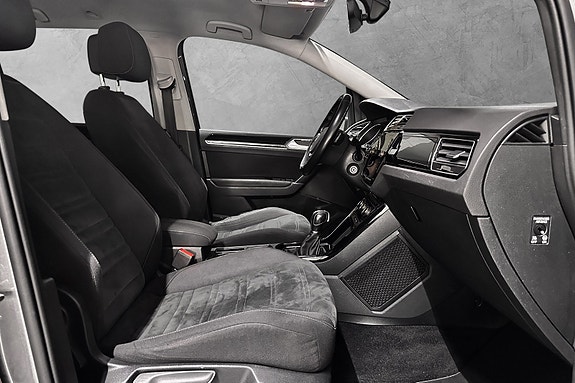 Volkswagen Touran 15 of 30